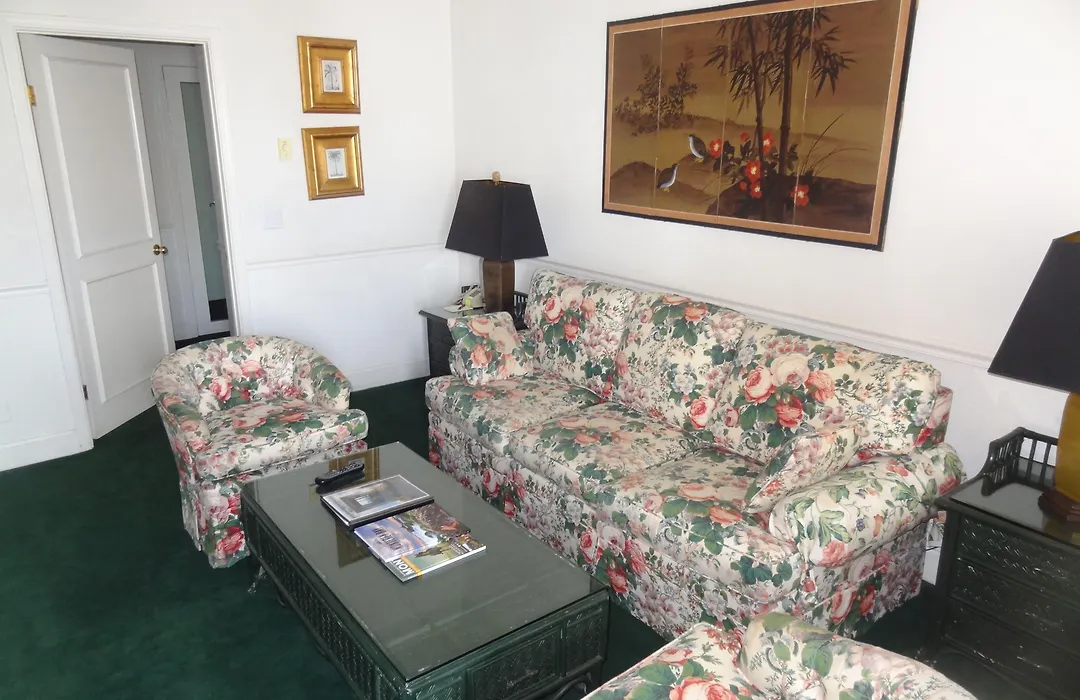 Tally Ho Inn-1