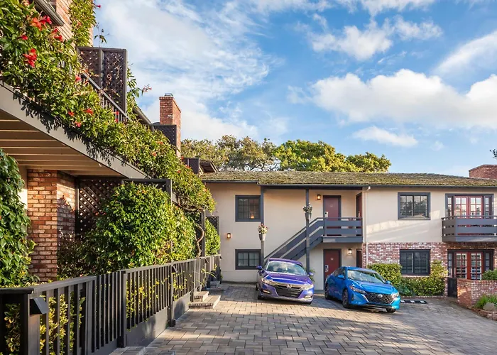 Wayside Inn Carmel-by-the-Sea