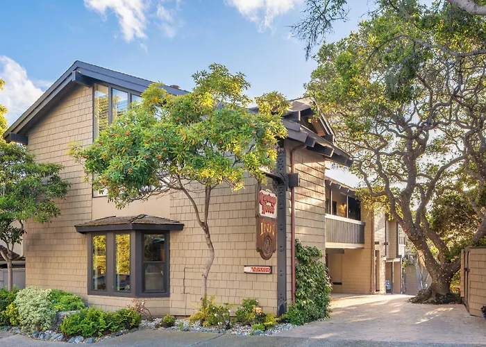 Carriage House Inn Carmel-by-the-Sea