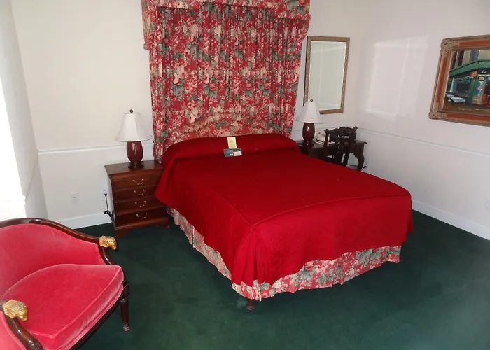 Tally Ho Inn Carmel-by-the-Sea